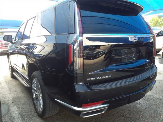 2022 Cadillac Escalade Vehicle Photo in DENTON, TX 76210-9321