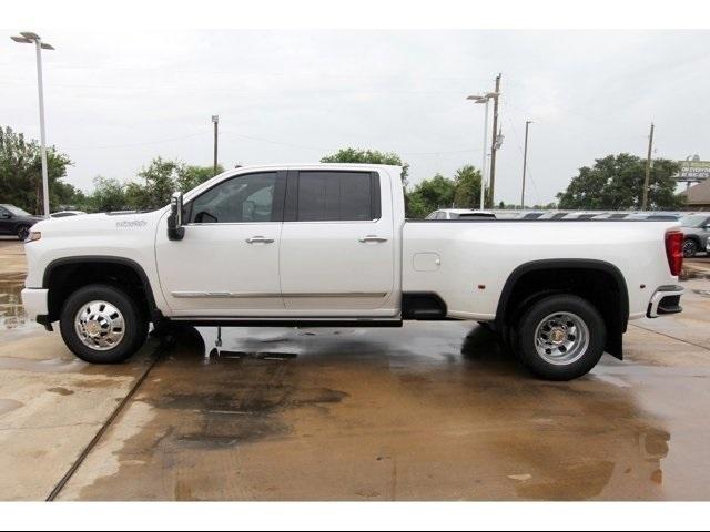 2024 Chevrolet Silverado 3500 HD Vehicle Photo in ROSENBERG, TX 77471-5675