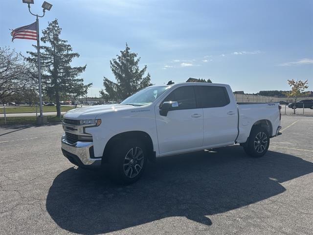 Used 2022 Chevrolet Silverado 1500 Limited LT with VIN 3GCPYJEK0NG165394 for sale in Birch Run, MI