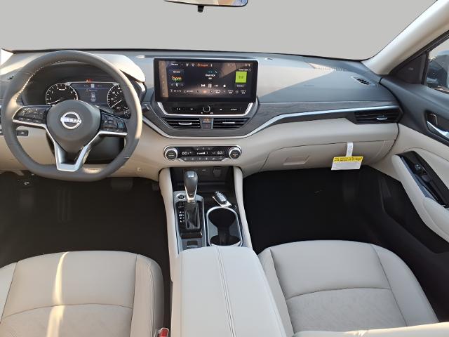 2025 Nissan Altima Vehicle Photo in Oshkosh, WI 54904