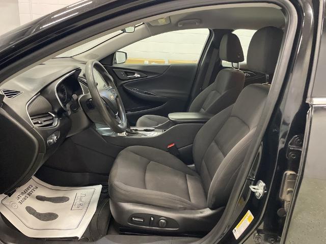 2020 Chevrolet Malibu Vehicle Photo in ROGERS, MN 55374-9422