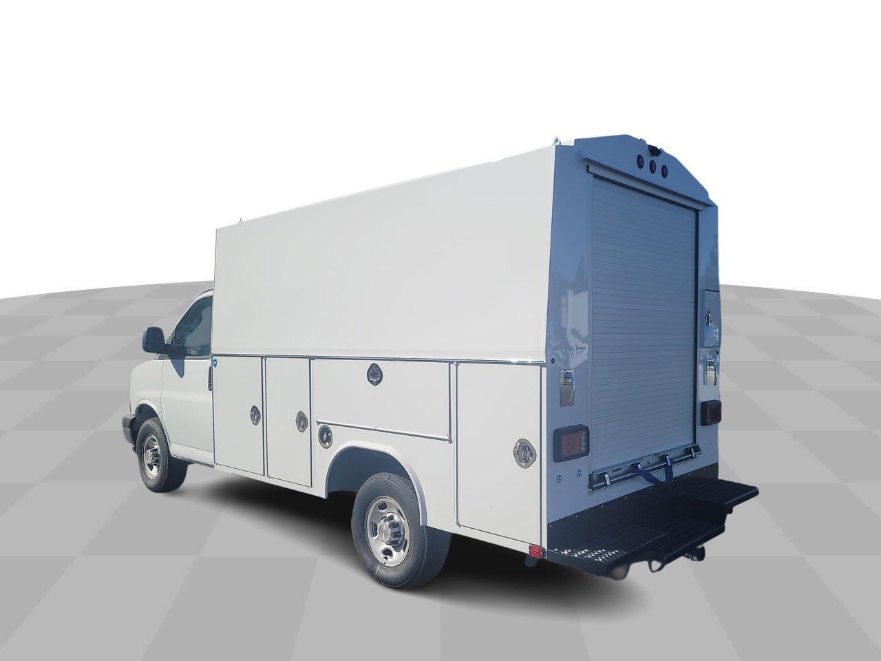 2024 Chevrolet Express Commercial Cutaway Vehicle Photo in LA MESA, CA 91942-8211