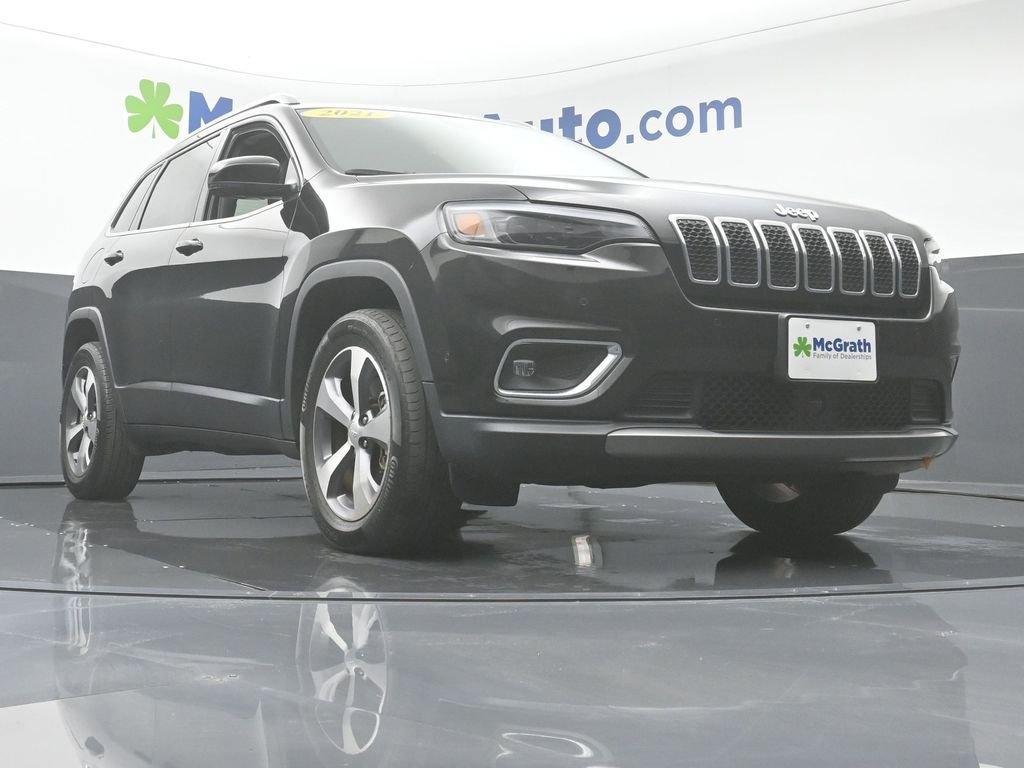 2021 Jeep Cherokee Vehicle Photo in Cedar Rapids, IA 52402