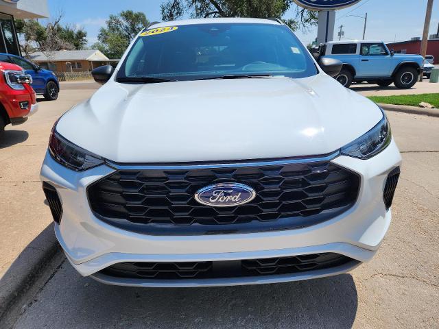 Used 2023 Ford Escape ST-Line with VIN 1FMCU9MN9PUB20423 for sale in Garden City, KS