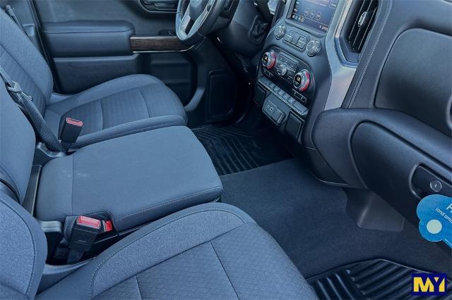 2021 GMC Sierra 1500 Vehicle Photo in Salinas, CA 93907