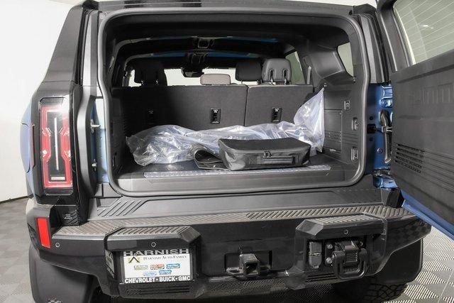 2024 GMC HUMMER EV SUV Vehicle Photo in PUYALLUP, WA 98371-4149