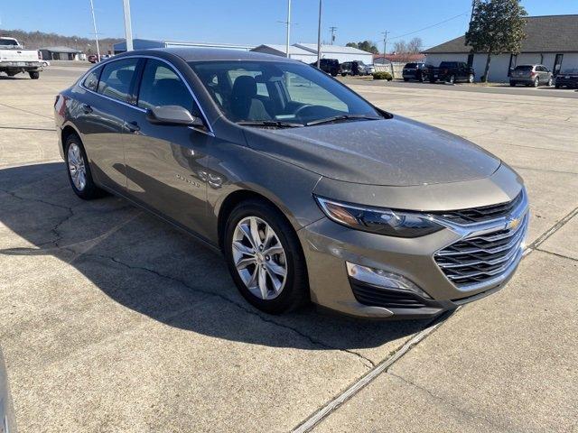 Used 2020 Chevrolet Malibu 1LT with VIN 1G1ZD5ST2LF041482 for sale in Dexter, MO