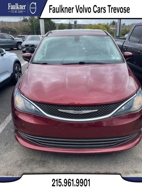 2017 Chrysler Pacifica Vehicle Photo in Trevose, PA 19053