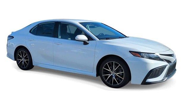 Used 2021 Toyota Camry SE with VIN 4T1G11AK8MU598785 for sale in Collierville, TN