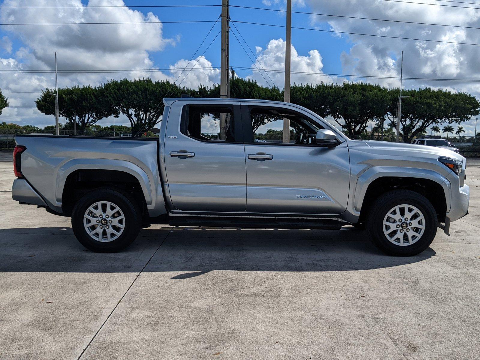 2024 Toyota Tacoma 4WD Vehicle Photo in Davie, FL 33331