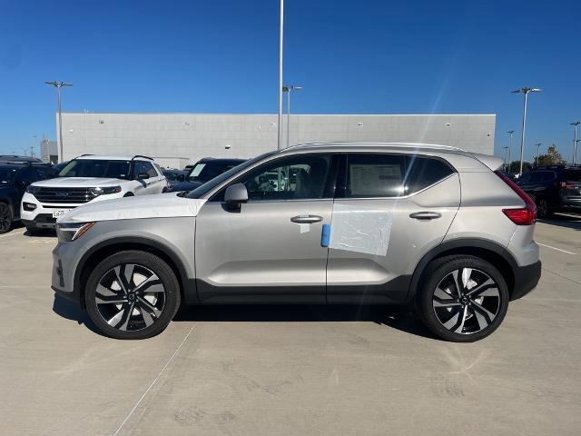 2025 Volvo XC40 Vehicle Photo in Grapevine, TX 76051