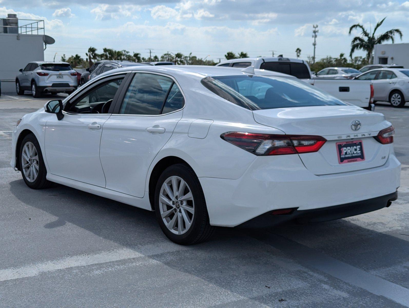 2022 Toyota Camry Vehicle Photo in Ft. Myers, FL 33907