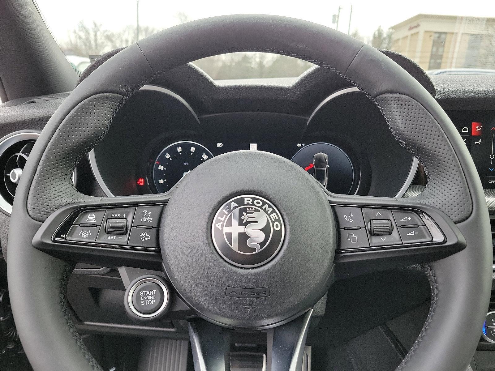 2024 Alfa Romeo Stelvio Vehicle Photo in Willow Grove, PA 19090