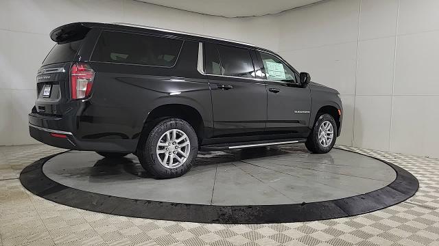 2024 Chevrolet Suburban Vehicle Photo in JOLIET, IL 60435-8135