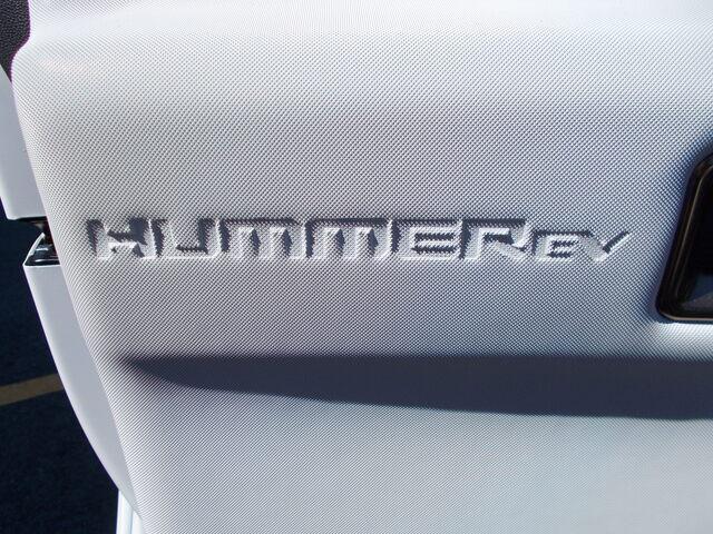 2023 GMC HUMMER EV Pickup Vehicle Photo in LOWELL, MA 01852-4336