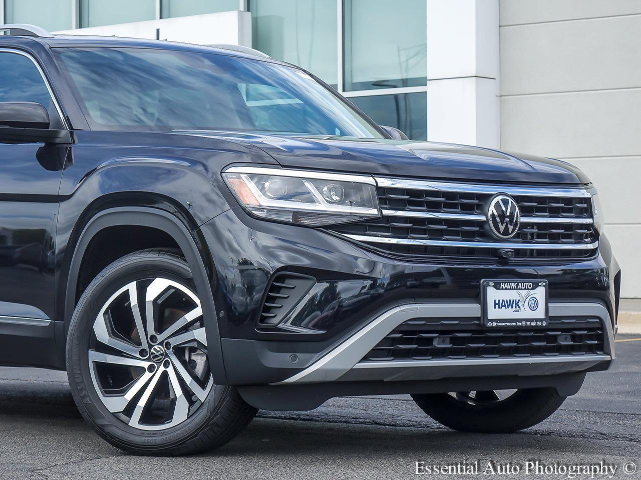 Used 2021 Volkswagen Atlas SEL Premium with VIN 1V2TR2CA6MC570106 for sale in Joliet, IL