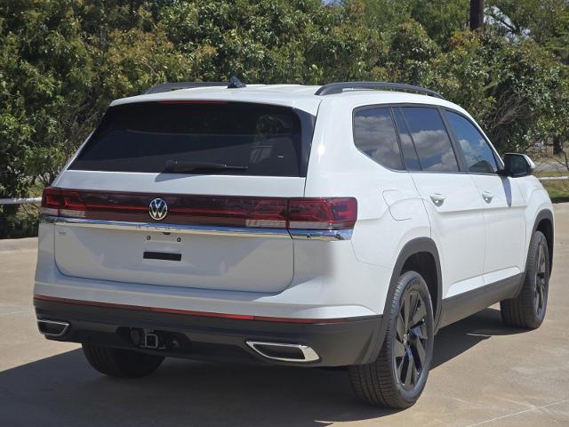 2024 Volkswagen Atlas Vehicle Photo in Weatherford, TX 76087