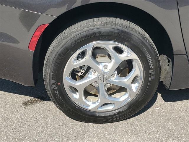 2021 Chrysler Pacifica Vehicle Photo in GRAND BLANC, MI 48439-8139