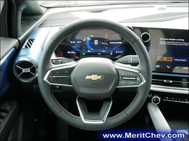 2024 Chevrolet Equinox EV Vehicle Photo in MAPLEWOOD, MN 55119-4794