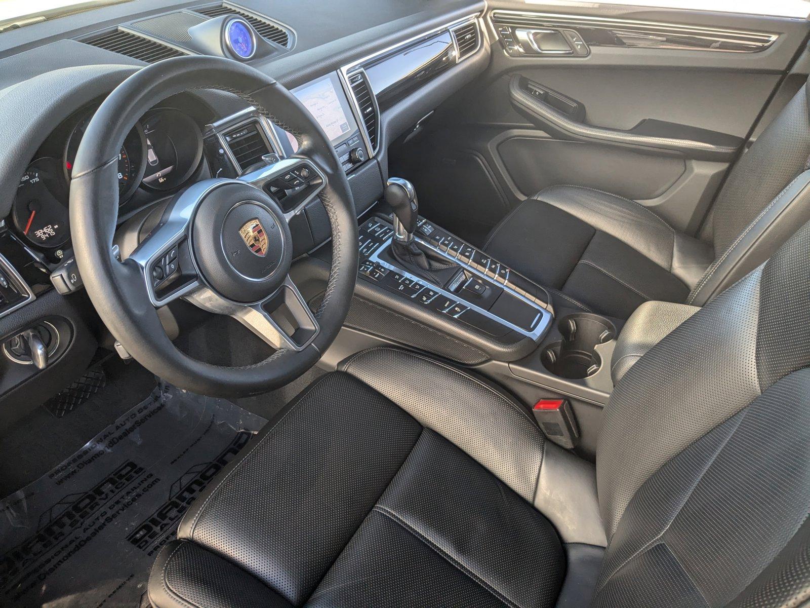 2018 Porsche Macan Vehicle Photo in Towson, MD 21204