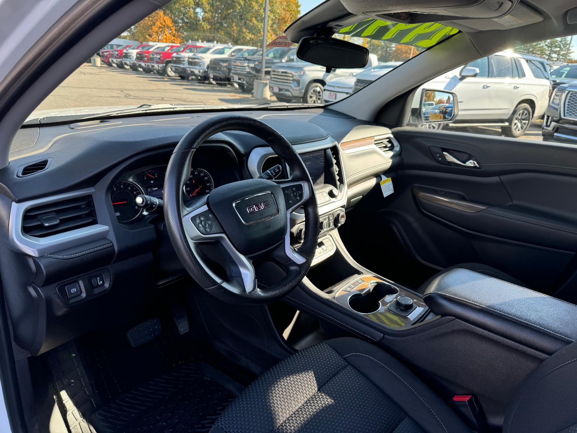 2023 GMC Acadia Vehicle Photo in SOUTH PORTLAND, ME 04106-1997