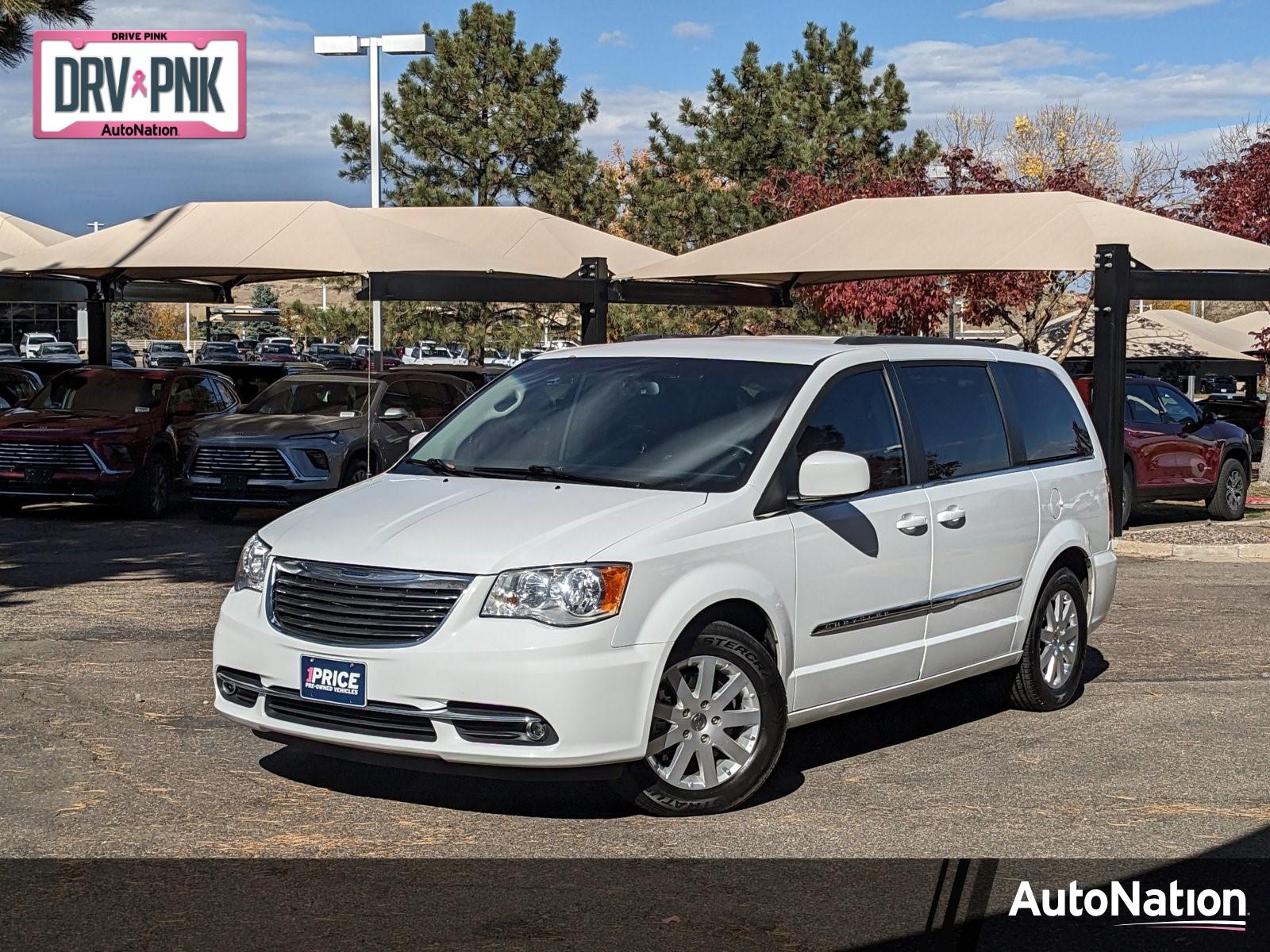 2016 Chrysler Town & Country Vehicle Photo in GOLDEN, CO 80401-3850