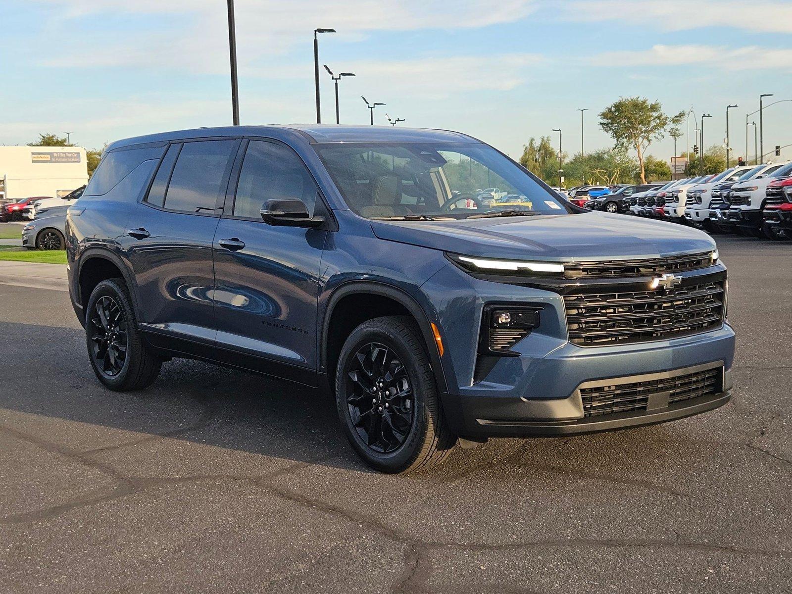 2024 Chevrolet Traverse Vehicle Photo in MESA, AZ 85206-4395