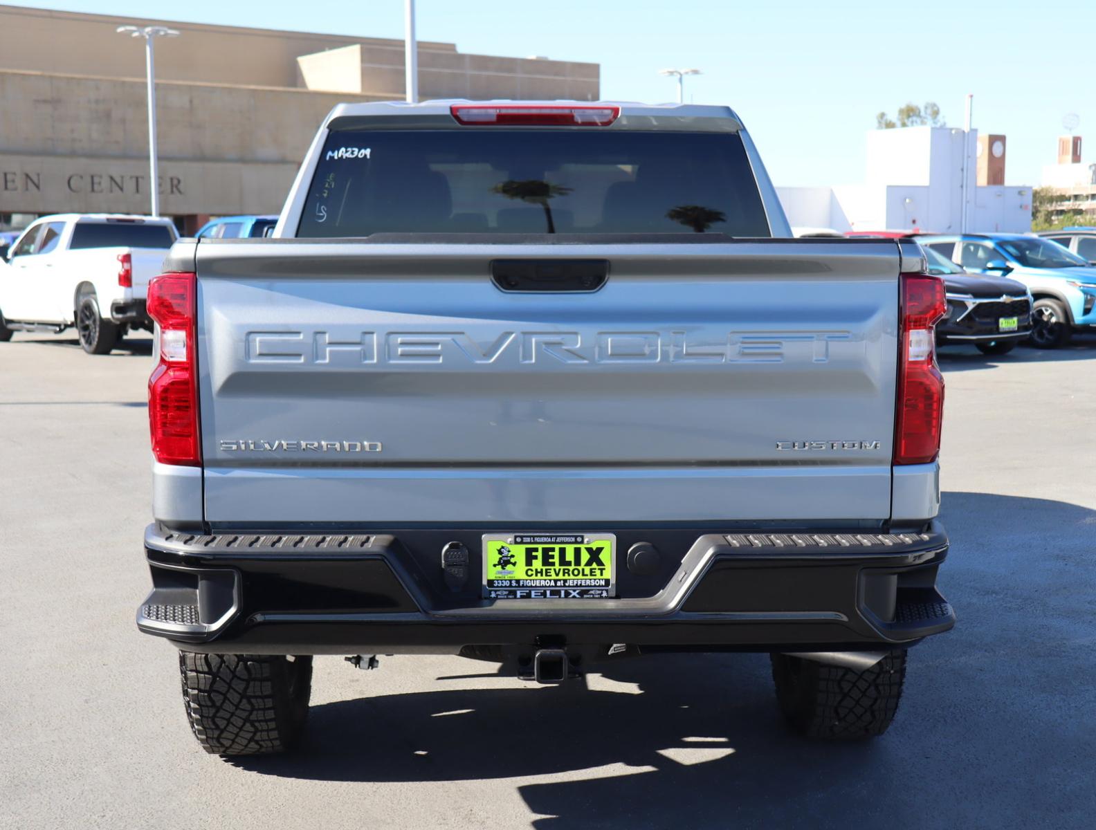 2025 Chevrolet Silverado 1500 Vehicle Photo in LOS ANGELES, CA 90007-3794