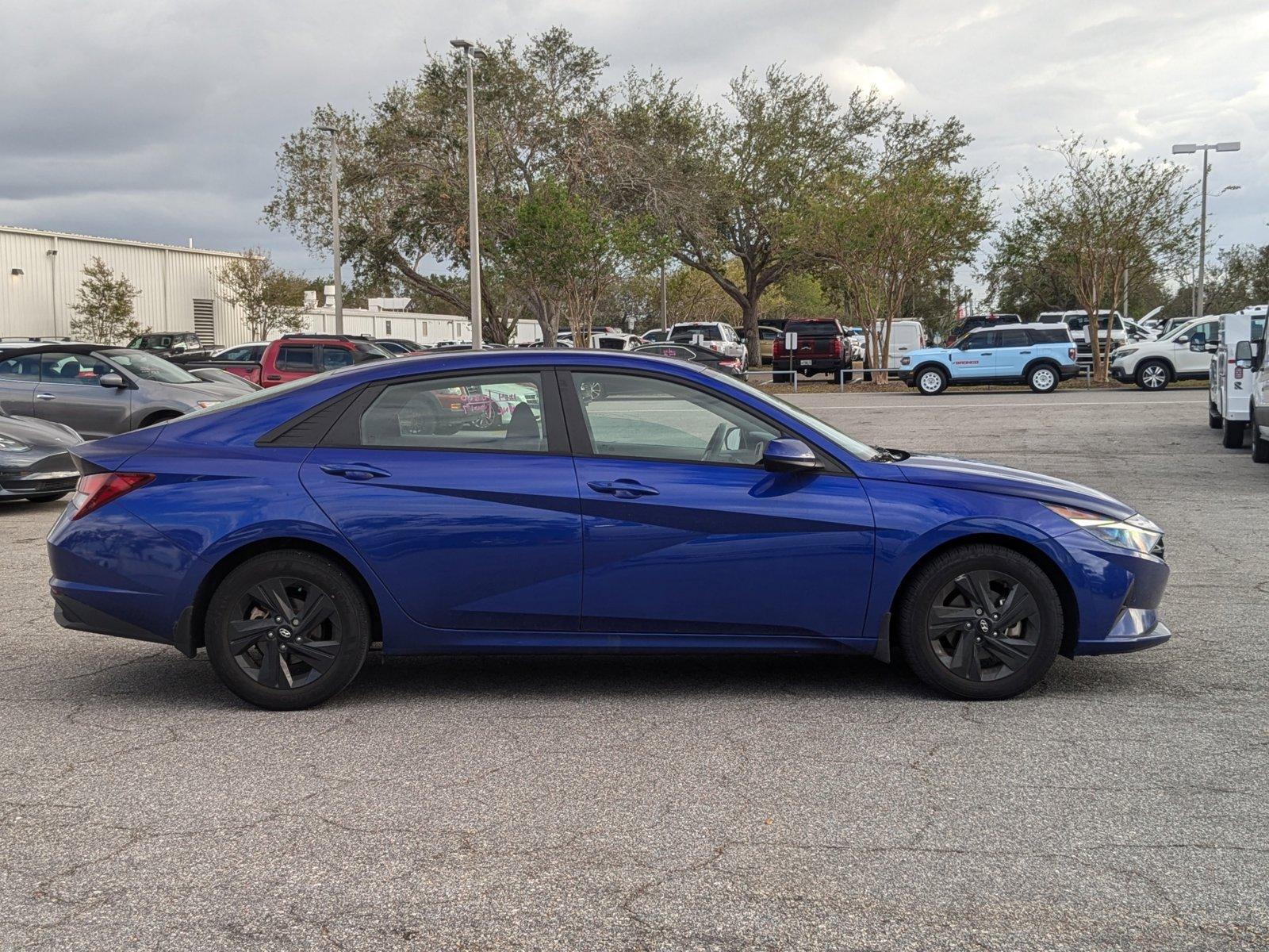 2023 Hyundai ELANTRA Vehicle Photo in St. Petersburg, FL 33713