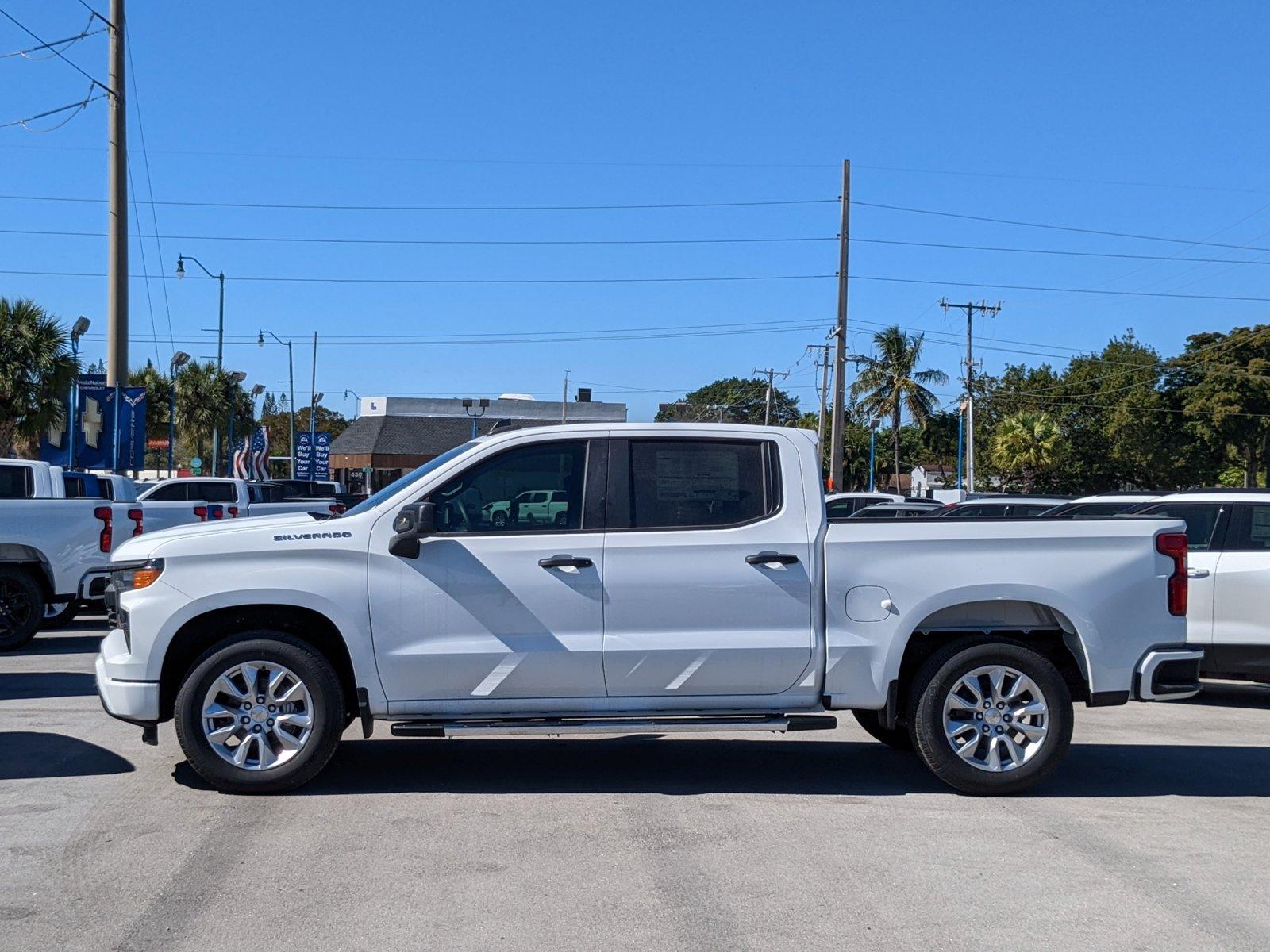 2024 Chevrolet Silverado 1500 Vehicle Photo in MIAMI, FL 33134-2699