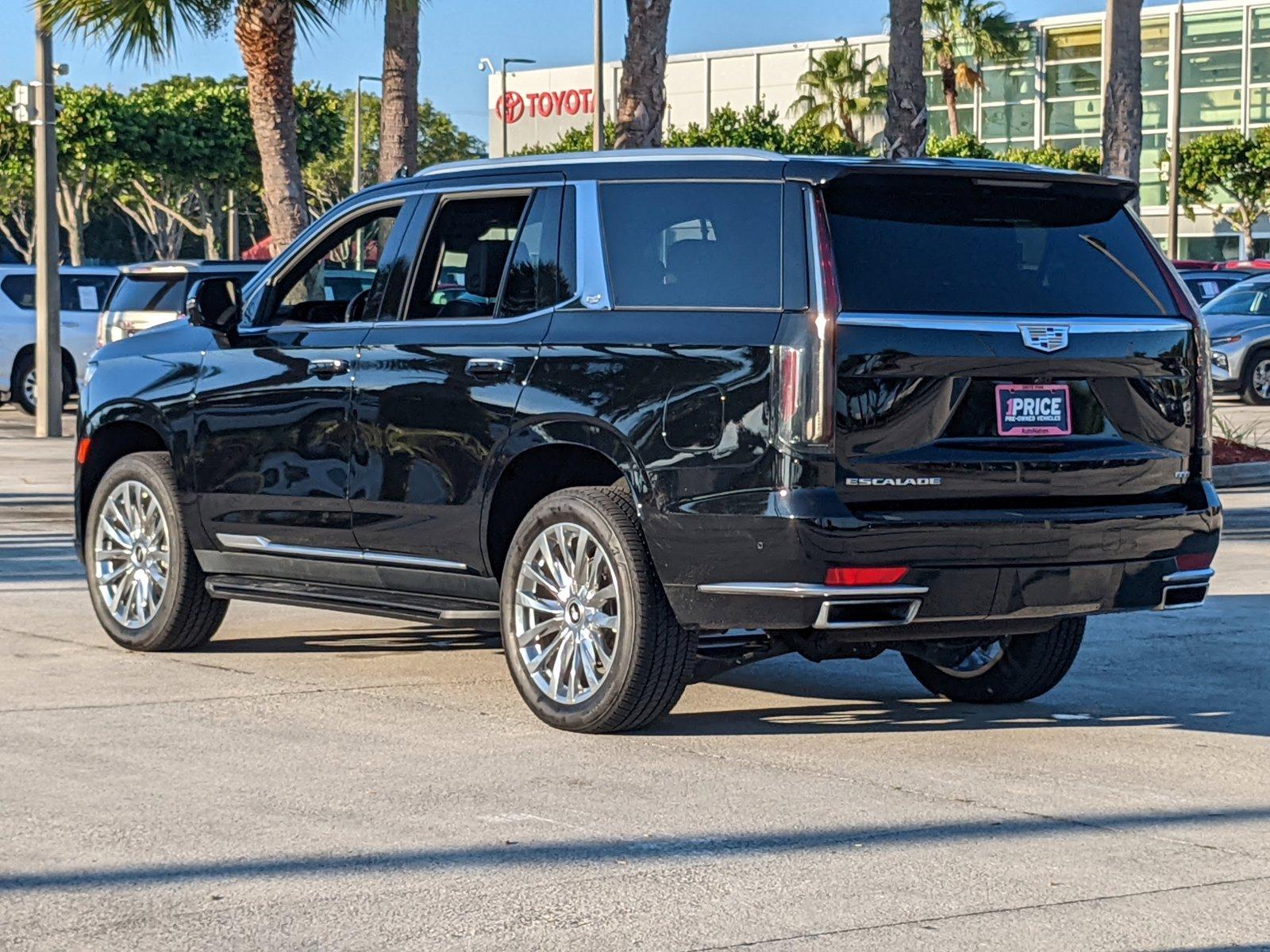 2023 Cadillac Escalade Vehicle Photo in PEMBROKE PINES, FL 33024-6534