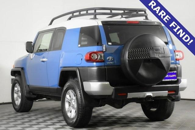 2012 Toyota FJ Cruiser Vehicle Photo in Puyallup, WA 98371