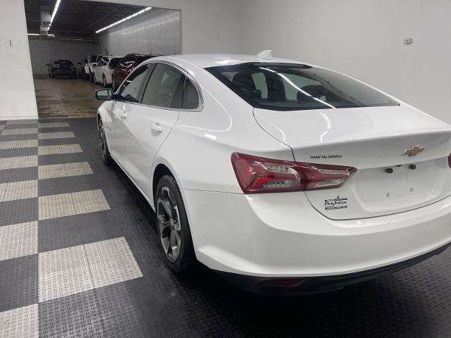 Used 2022 Chevrolet Malibu 1LT with VIN 1G1ZD5ST1NF168405 for sale in Seymour, IN