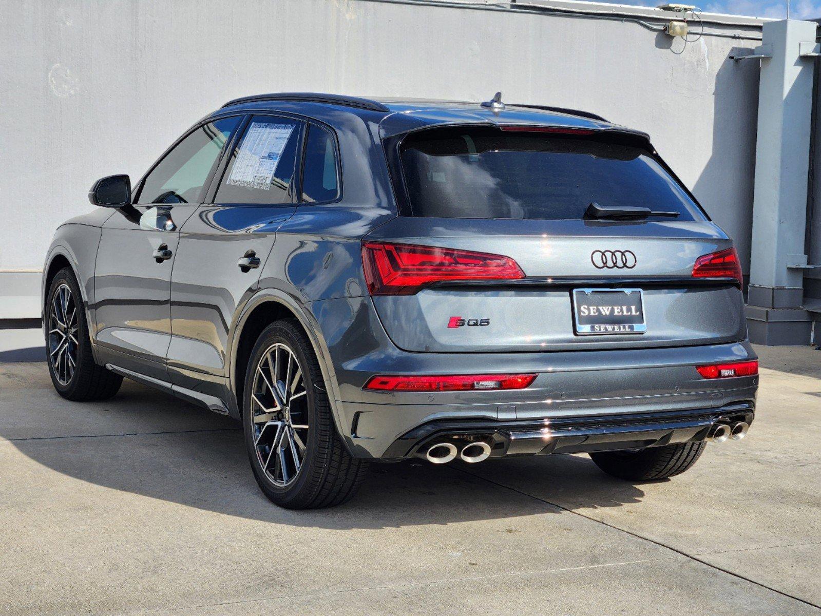 2025 Audi SQ5 Vehicle Photo in SUGAR LAND, TX 77478