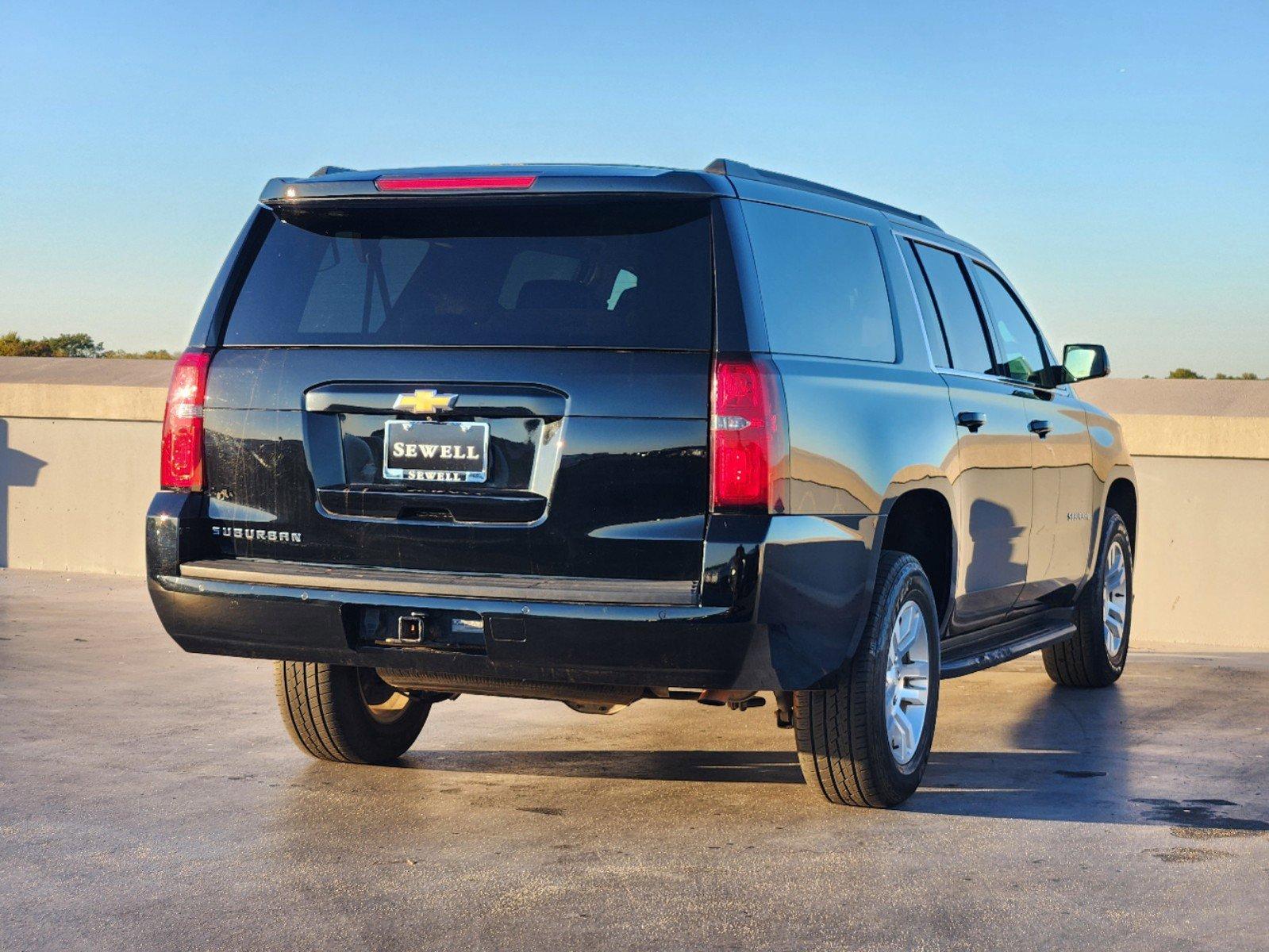 2019 Chevrolet Suburban Vehicle Photo in DALLAS, TX 75209