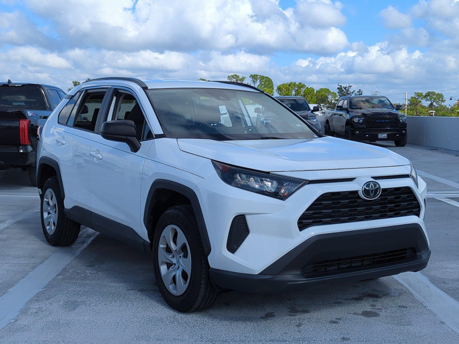 2020 Toyota RAV4 Vehicle Photo in Ft. Myers, FL 33907