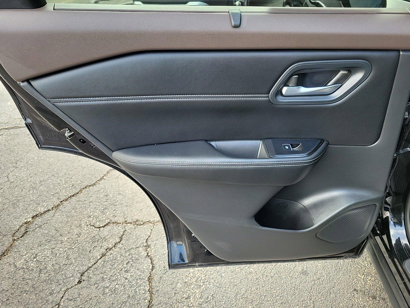 2023 Nissan Rogue Vehicle Photo in Plainfield, IL 60586