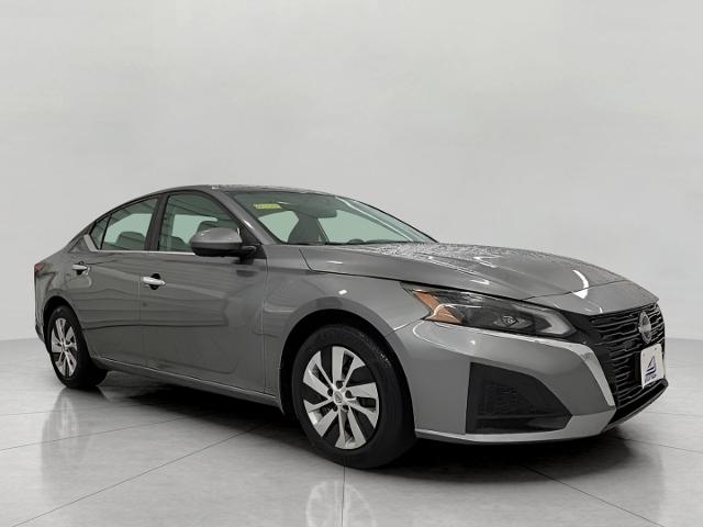 2023 Nissan Altima Vehicle Photo in Oshkosh, WI 54904