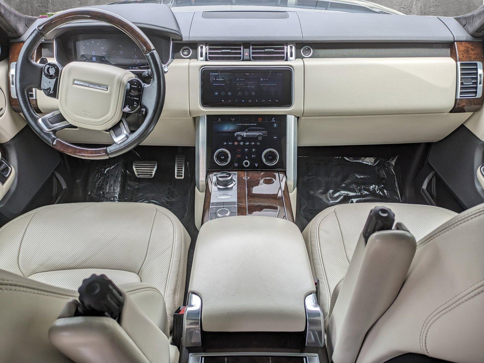 2021 Land Rover Range Rover Vehicle Photo in Bethesda, MD 20852