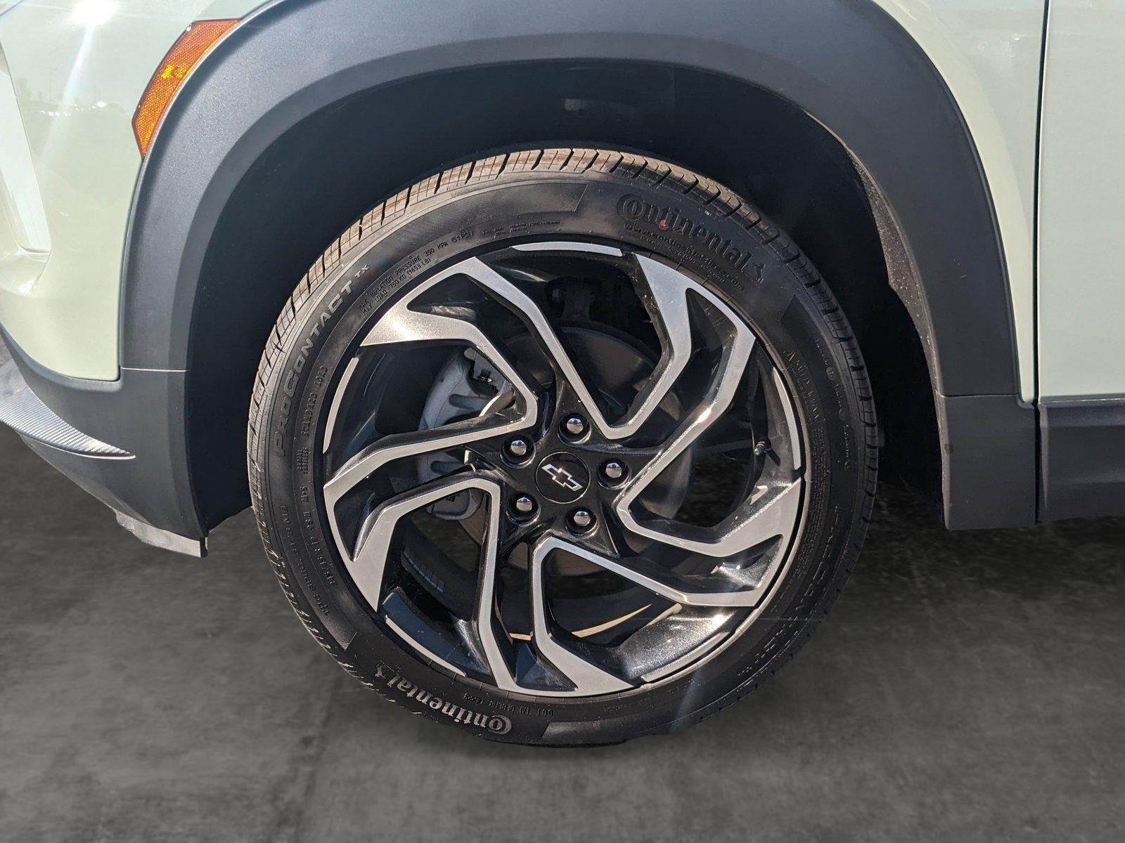 2024 Chevrolet Trailblazer Vehicle Photo in VALENCIA, CA 91355-1705