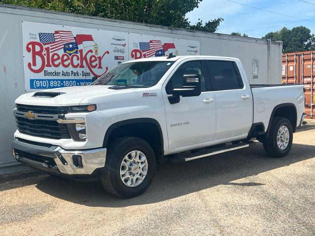 2024 Chevrolet Silverado 2500 HD Vehicle Photo in DUNN, NC 28334-8900