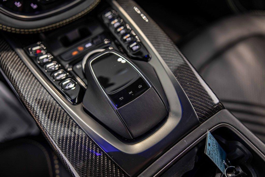 2021 Aston Martin DBX Vehicle Photo in Saint Charles, IL 60174