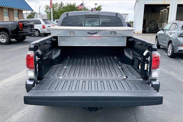 2021 Toyota Tacoma 4WD Vehicle Photo in INDEPENDENCE, MO 64055-1377