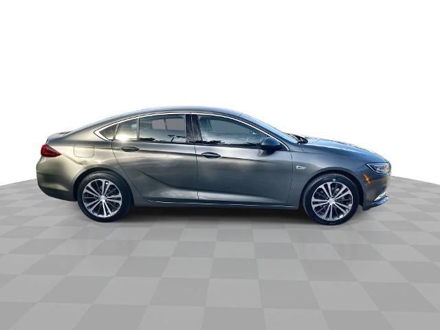 2019 Buick Regal Sportback Vehicle Photo in WILLIAMSVILLE, NY 14221-2883