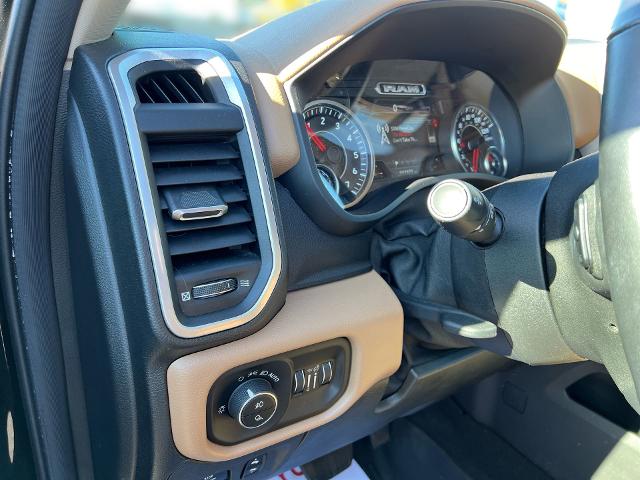 2019 Ram 1500 Vehicle Photo in MASSENA, NY 13662-2255