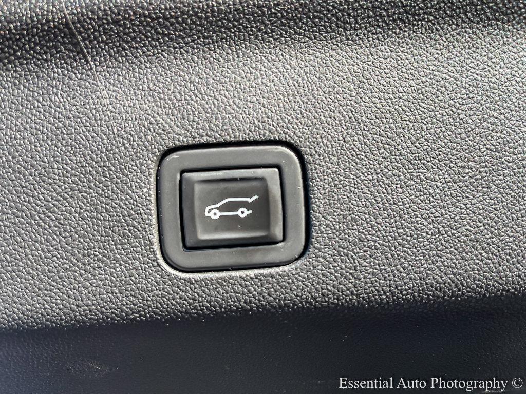 2021 GMC Yukon XL Vehicle Photo in AURORA, IL 60503-9326