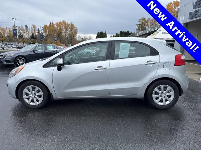 2014 Kia Rio 5-door Vehicle Photo in Puyallup, WA 98371