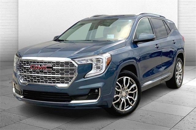 2024 GMC Terrain Vehicle Photo in TOPEKA, KS 66609-0000