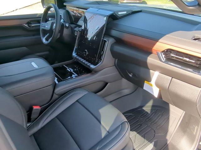 2025 GMC Yukon Vehicle Photo in ALBERTVILLE, AL 35950-0246