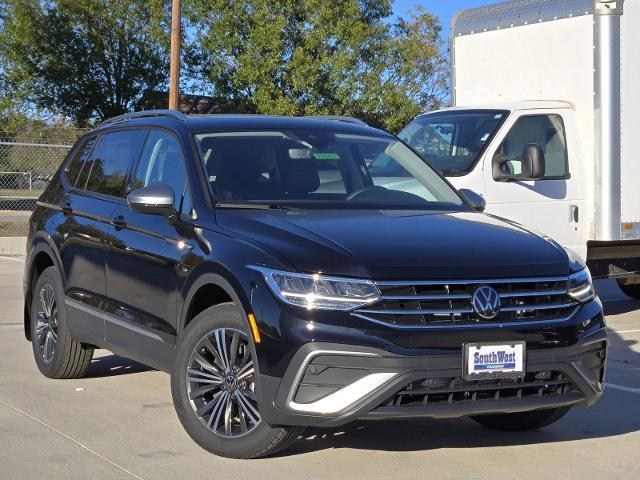 2025 Volkswagen Atlas Vehicle Photo in WEATHERFORD, TX 76087